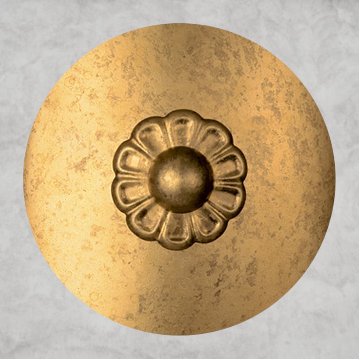 New Orleans Chandelier 36“