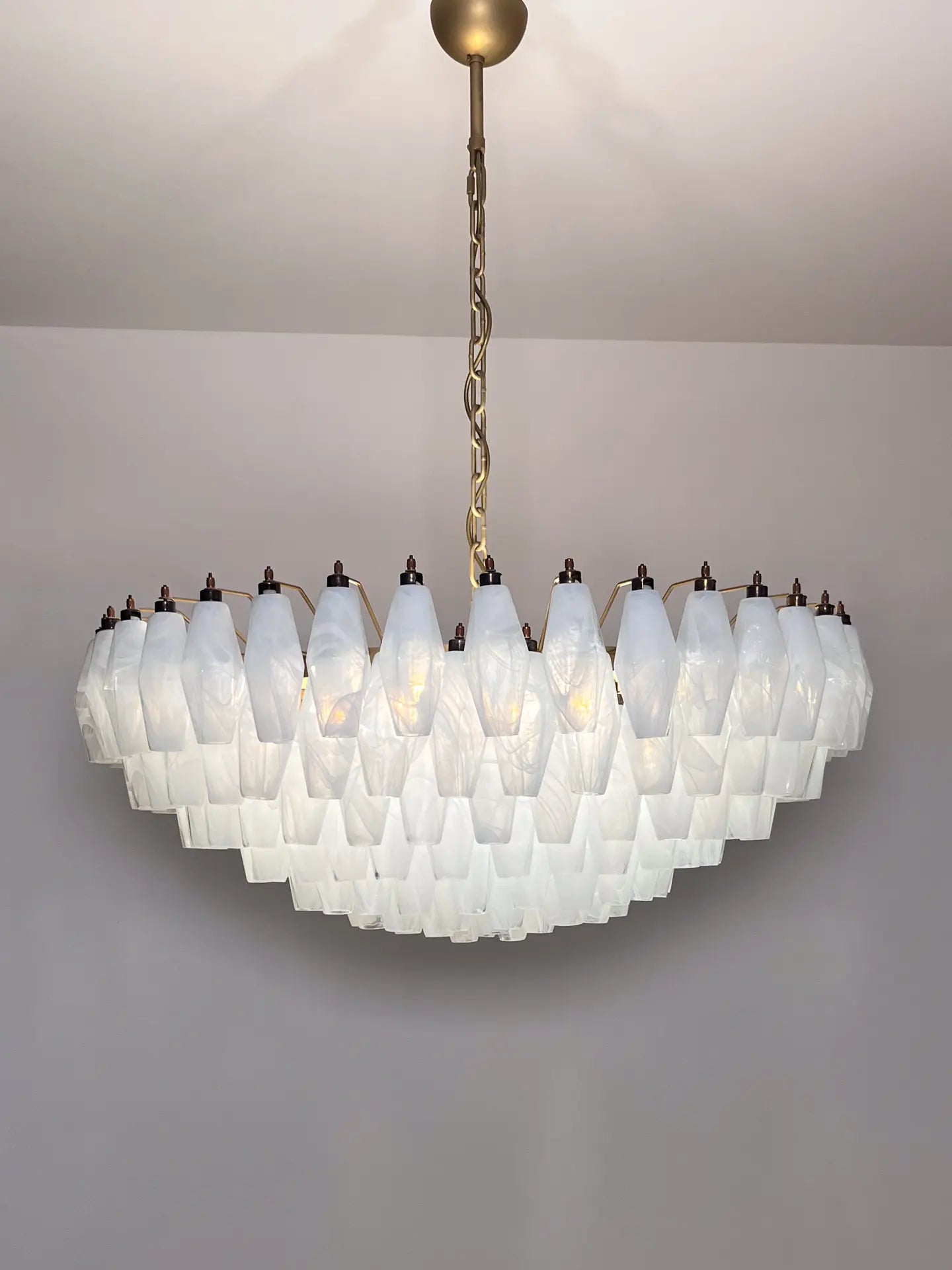 Muraano White Alabaster Poliedri Chandelier 185 glass