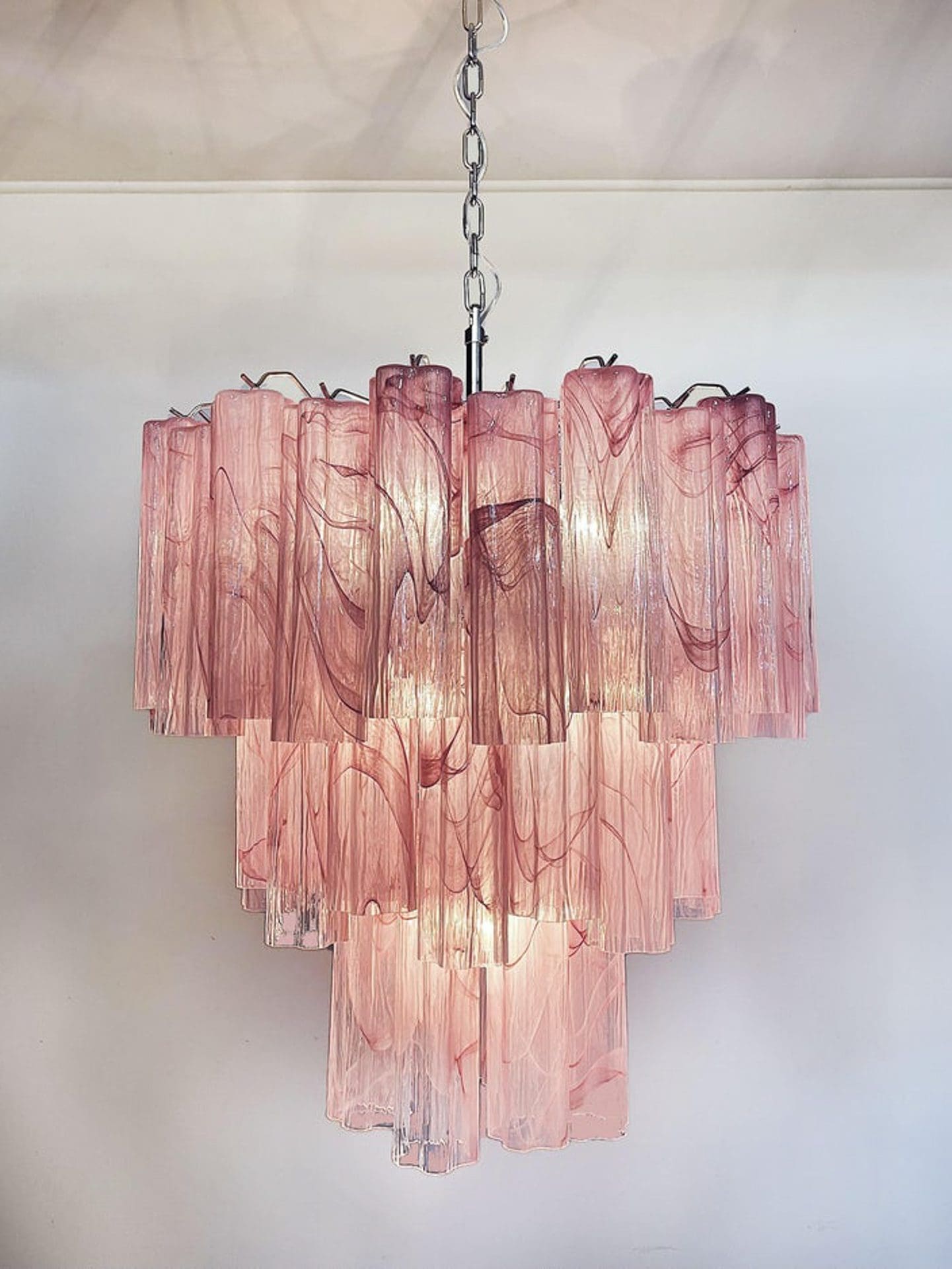 Muraano Alabaster Pink Chandelier 48 tubes