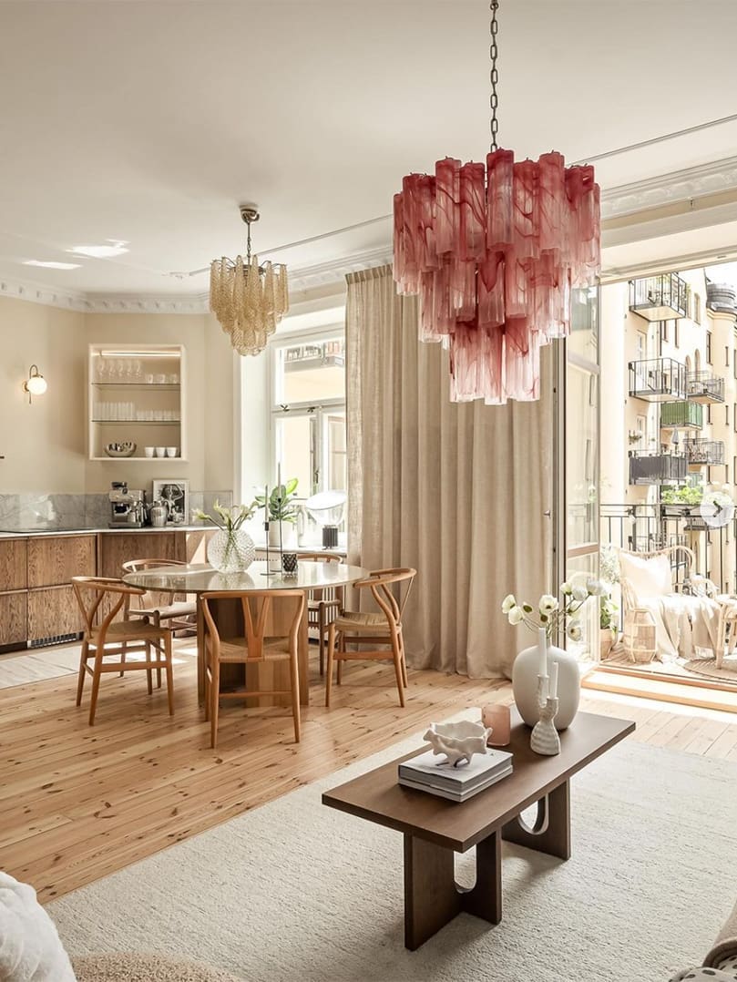 Muraano Alabaster Pink Chandelier 48 tubes