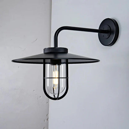 Utilitaire Barn Outdoor Sconce