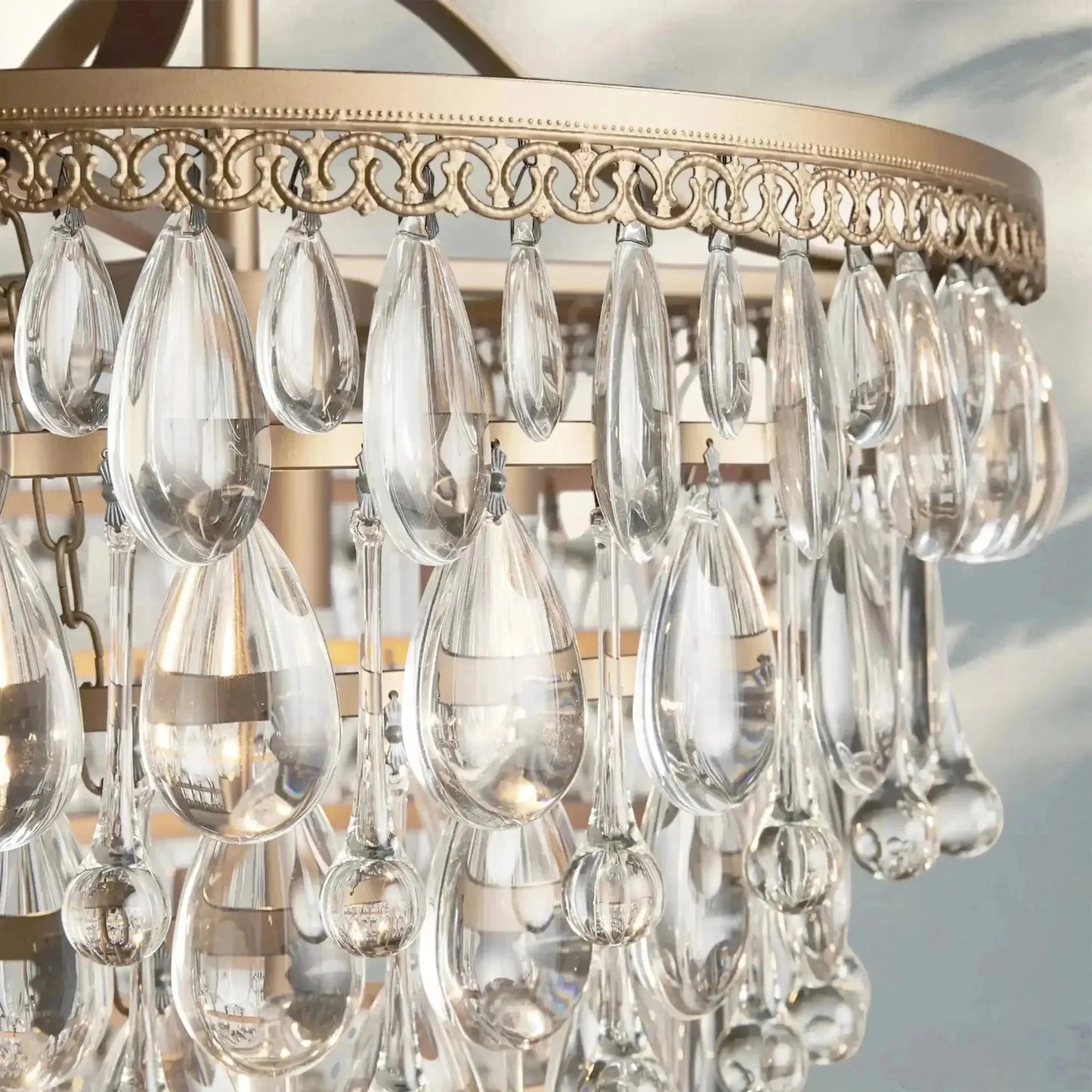 Anabelle Round Chandelier 17''23''H