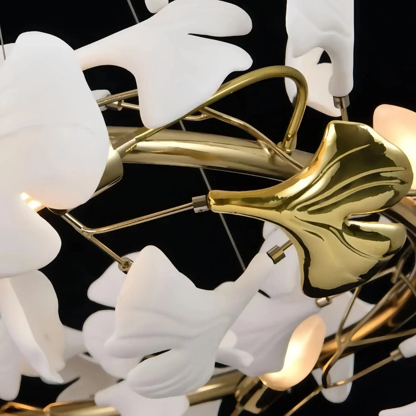 BU Ginkgo Ceramic Circle Chandelier