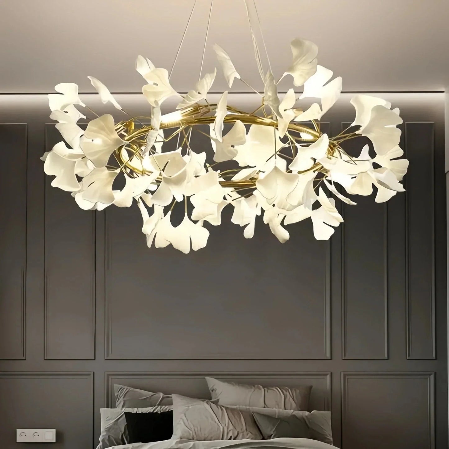 BU Ginkgo Ceramic Circle Chandelier