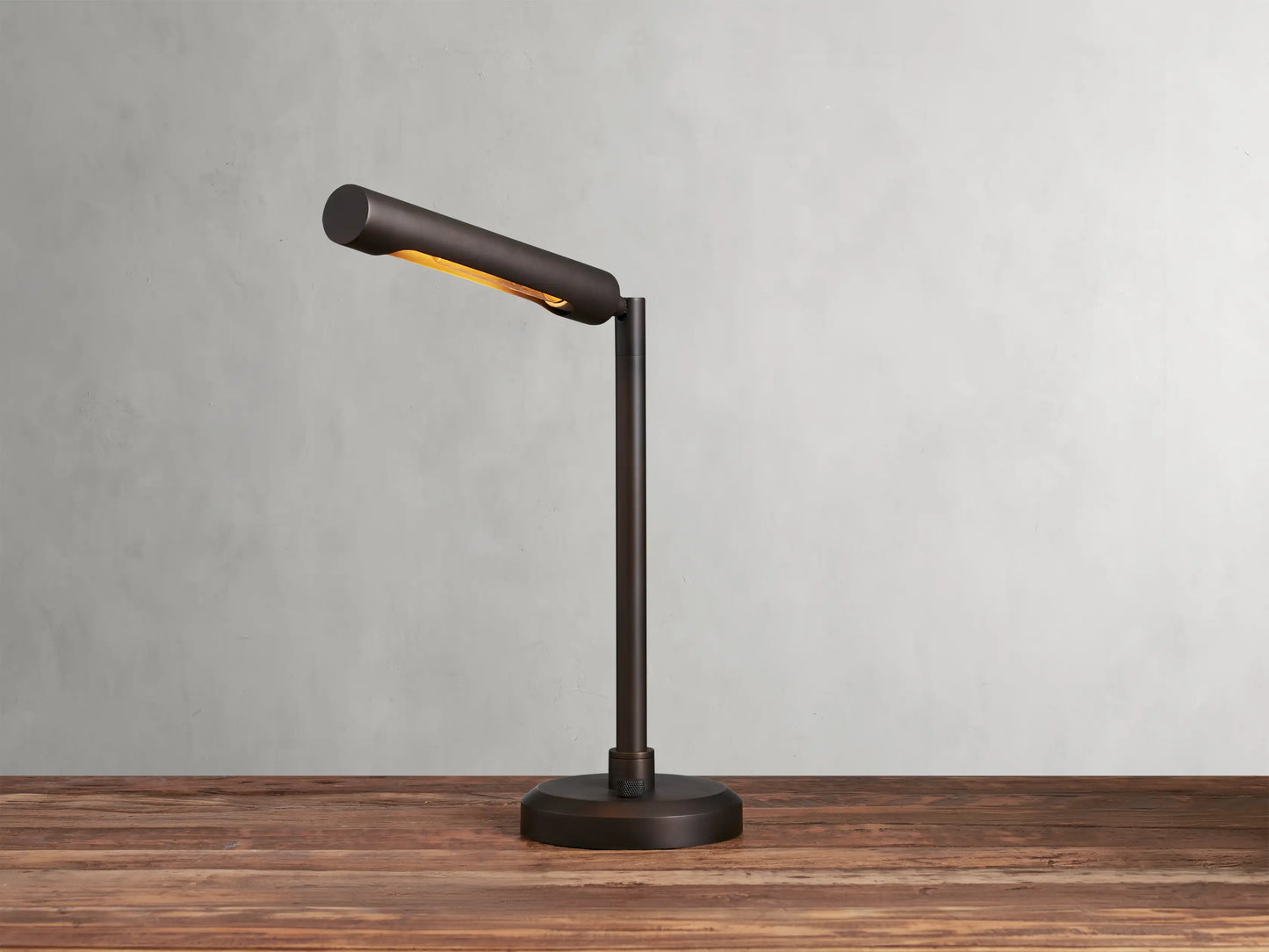 Elih Desk Lamp