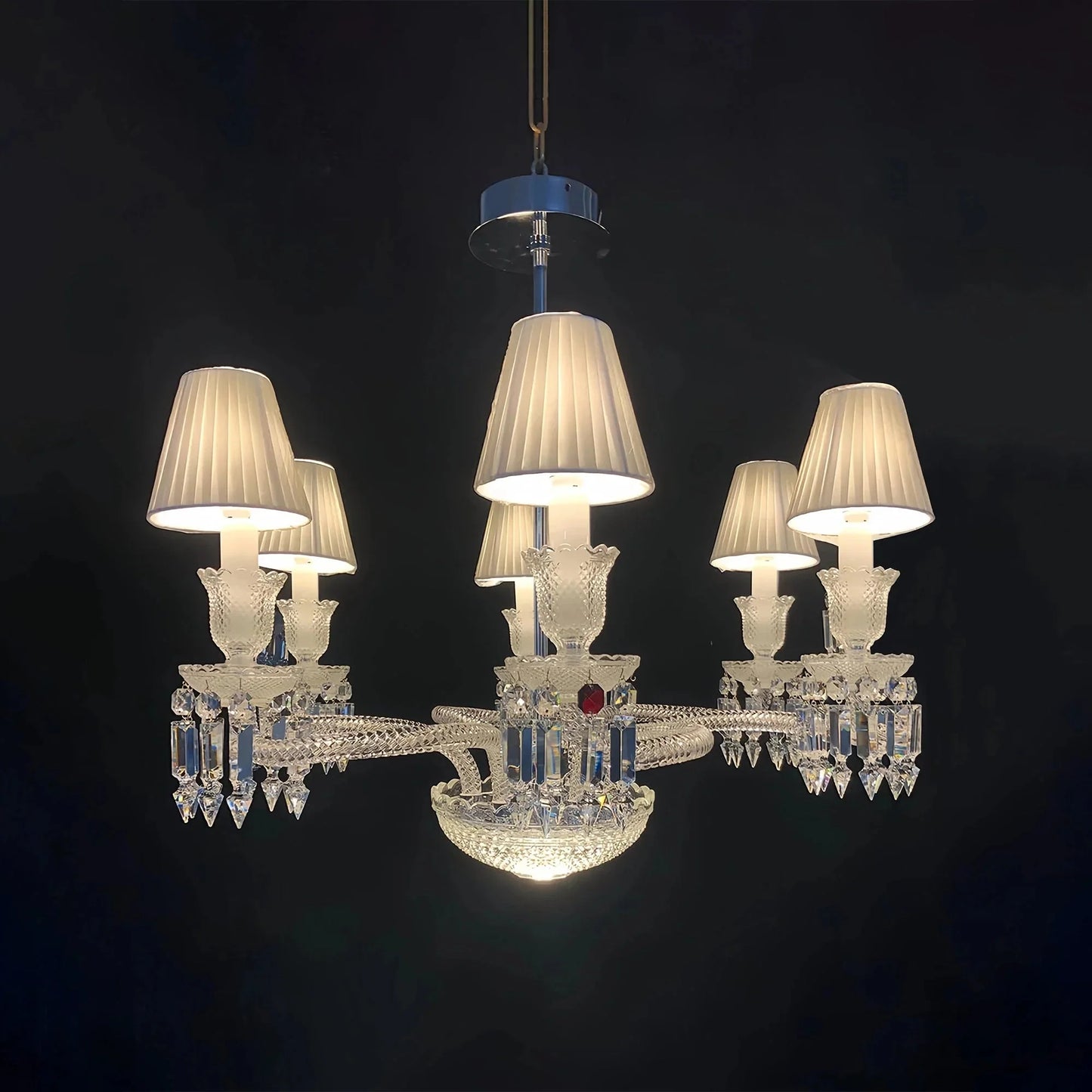 High Quality Lustre Tourbillon Chandelier with White Lampshades