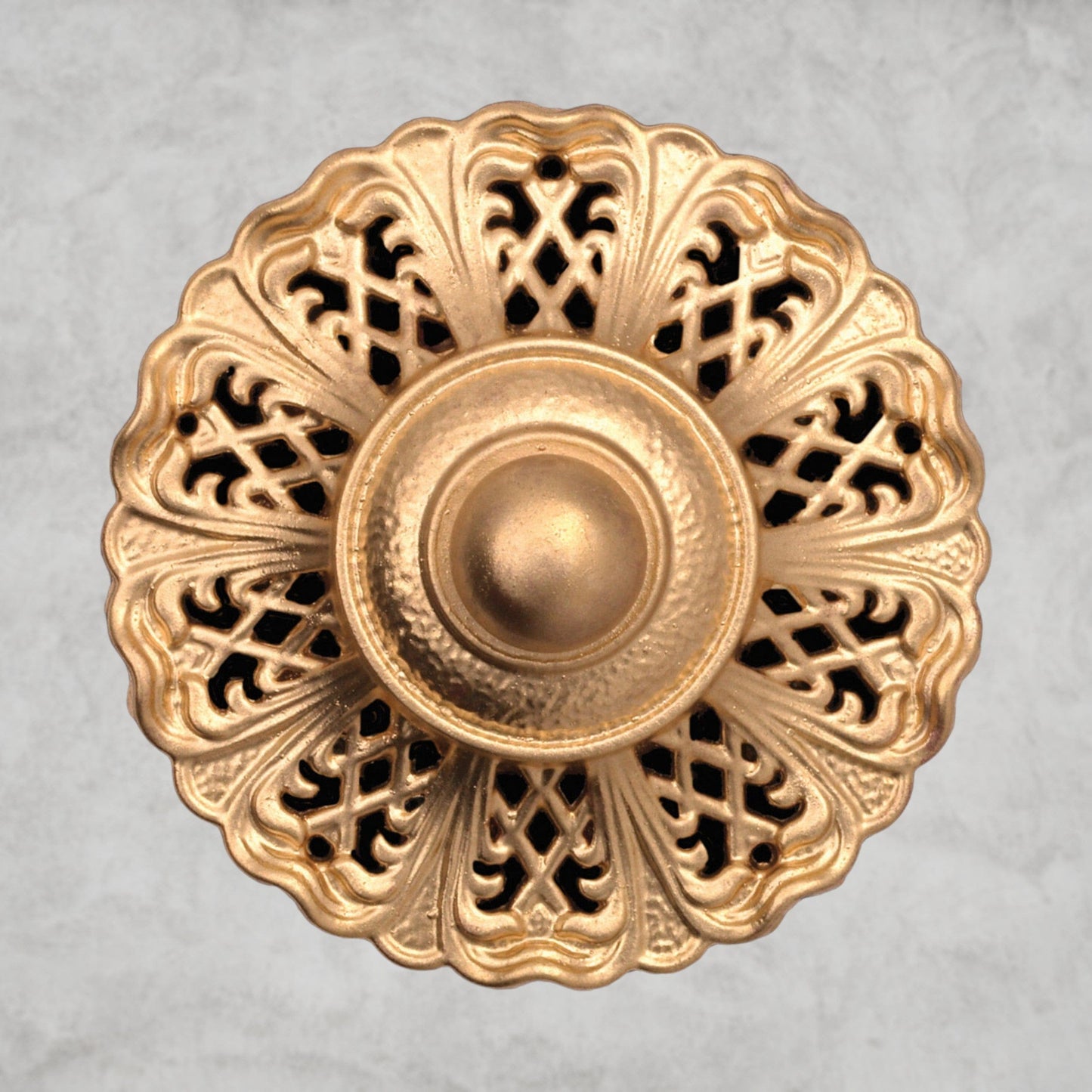 La Scala Chandelier 28"