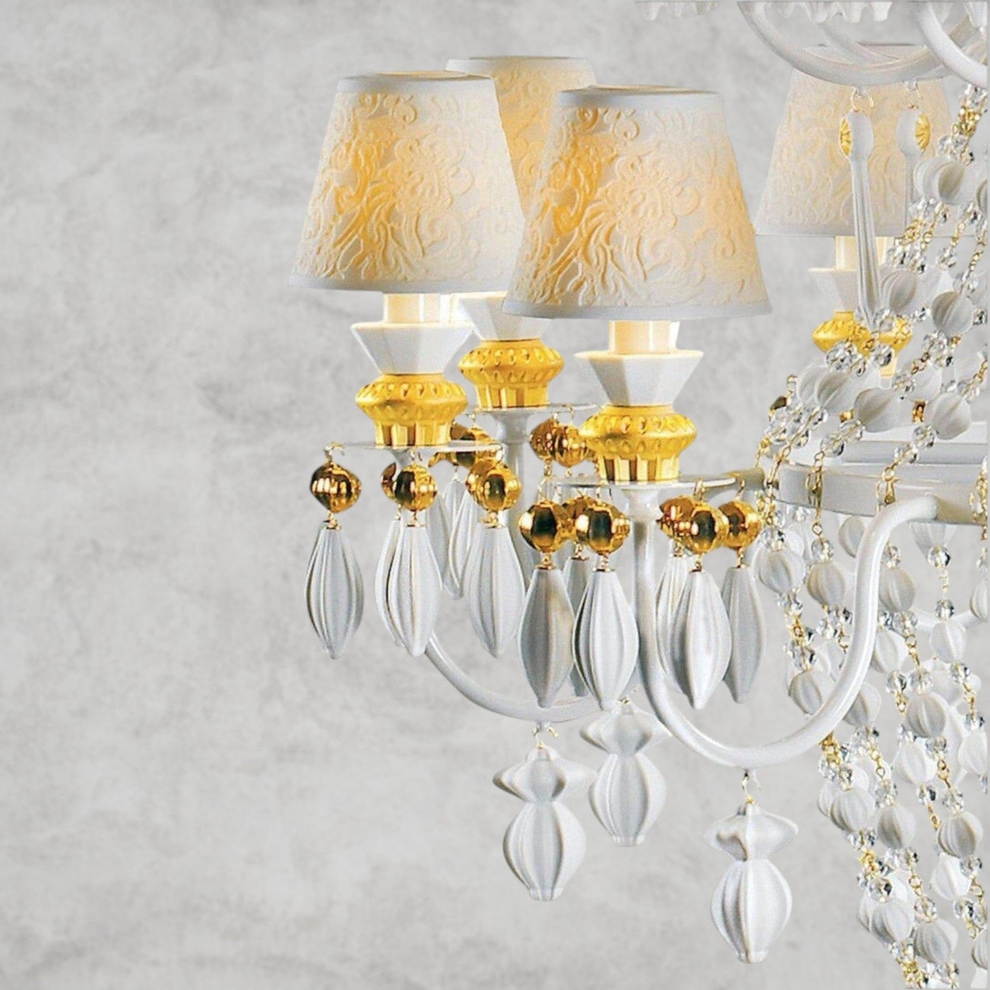 Lladro Winter Palace 30-Lights Chandelier