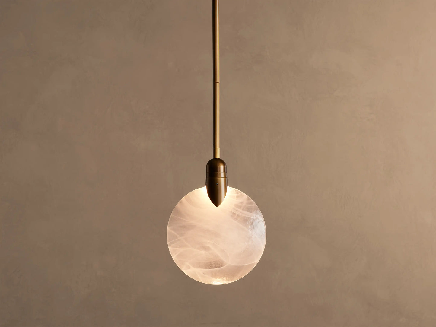 Lyla Single Pendant