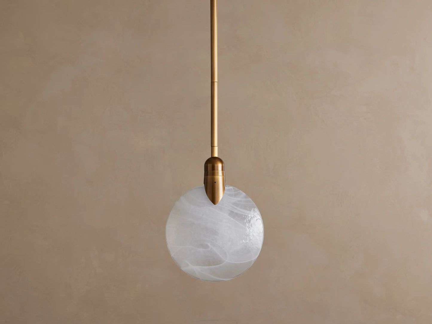 Lyla Single Pendant