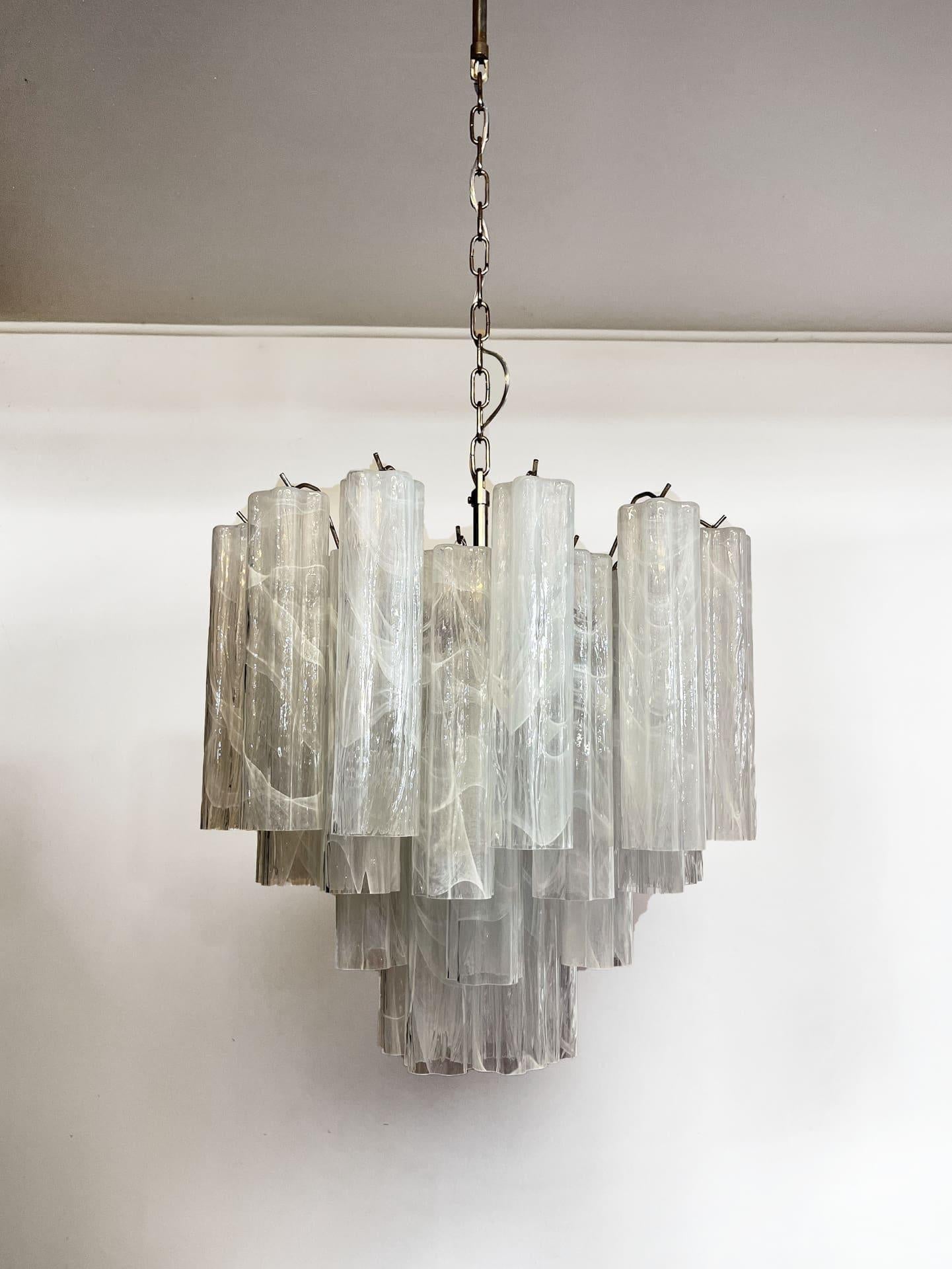 Murano Chandelier – 36 tubes – Alabaster white