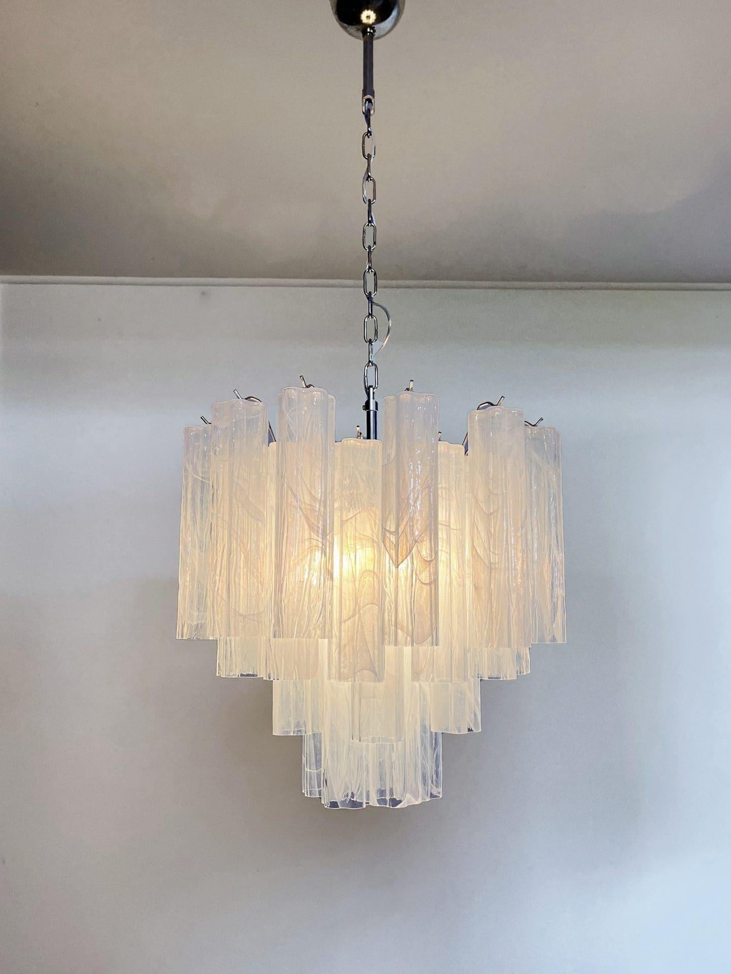 Murano Chandelier – 36 tubes – Alabaster white