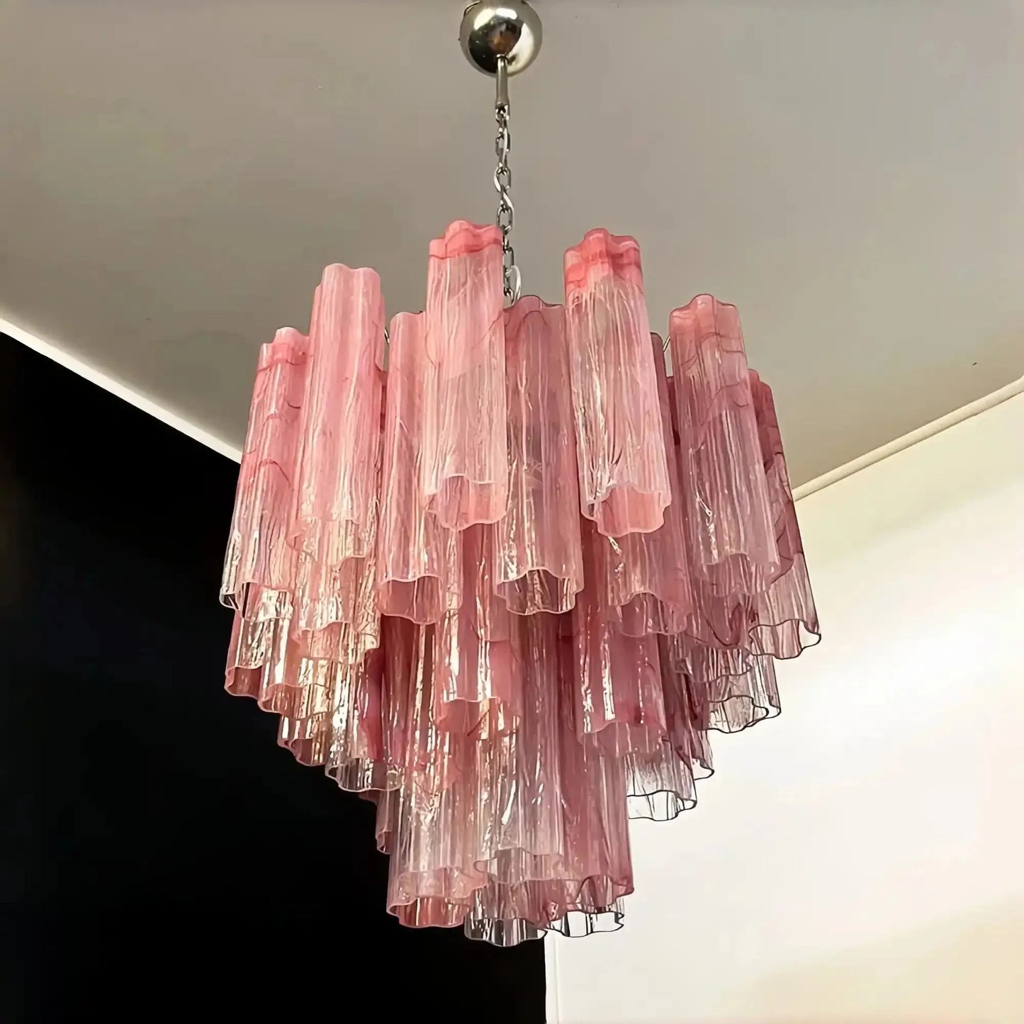 Murano Chandelier – 48 tubes – Alabaster Pink