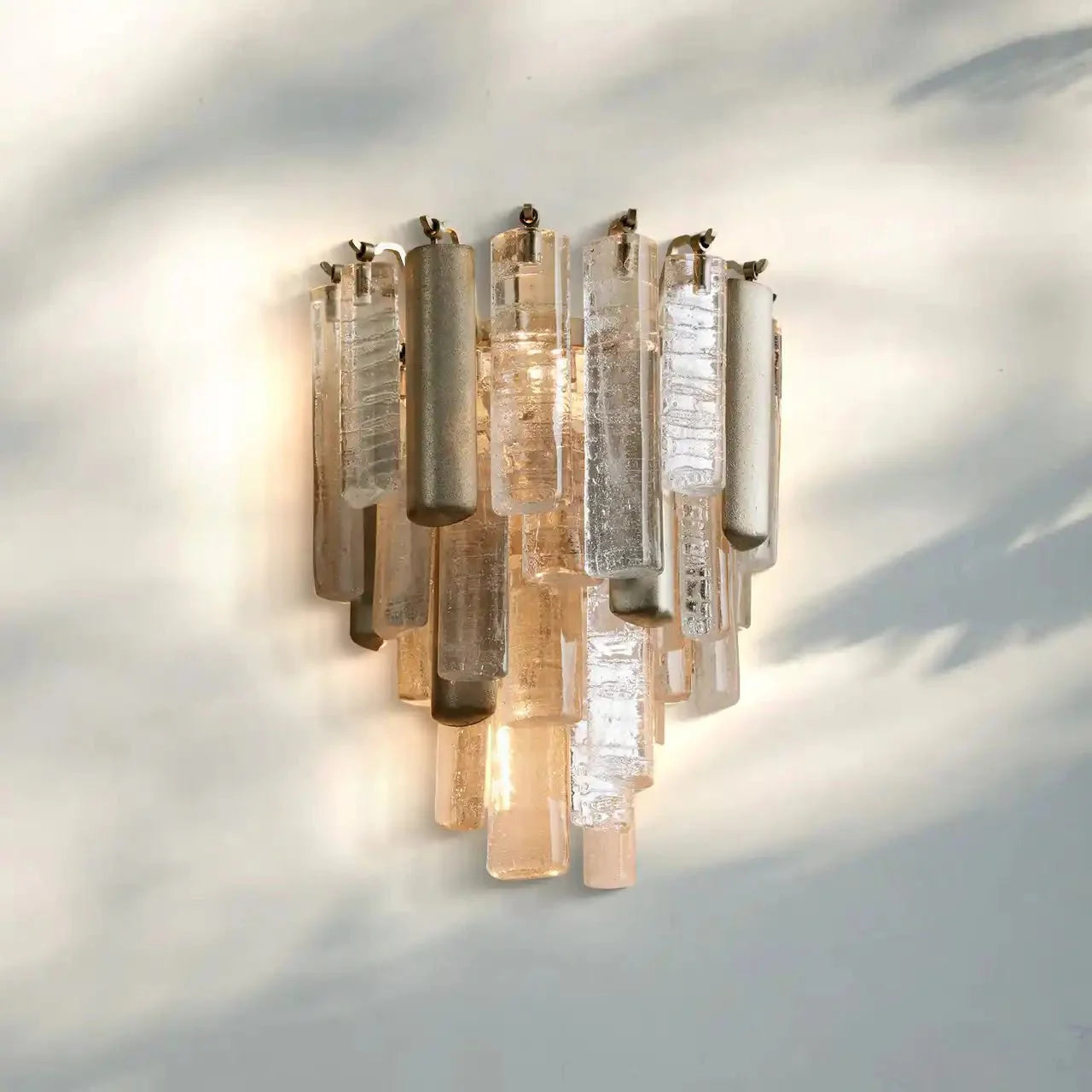 Neve Sconce
