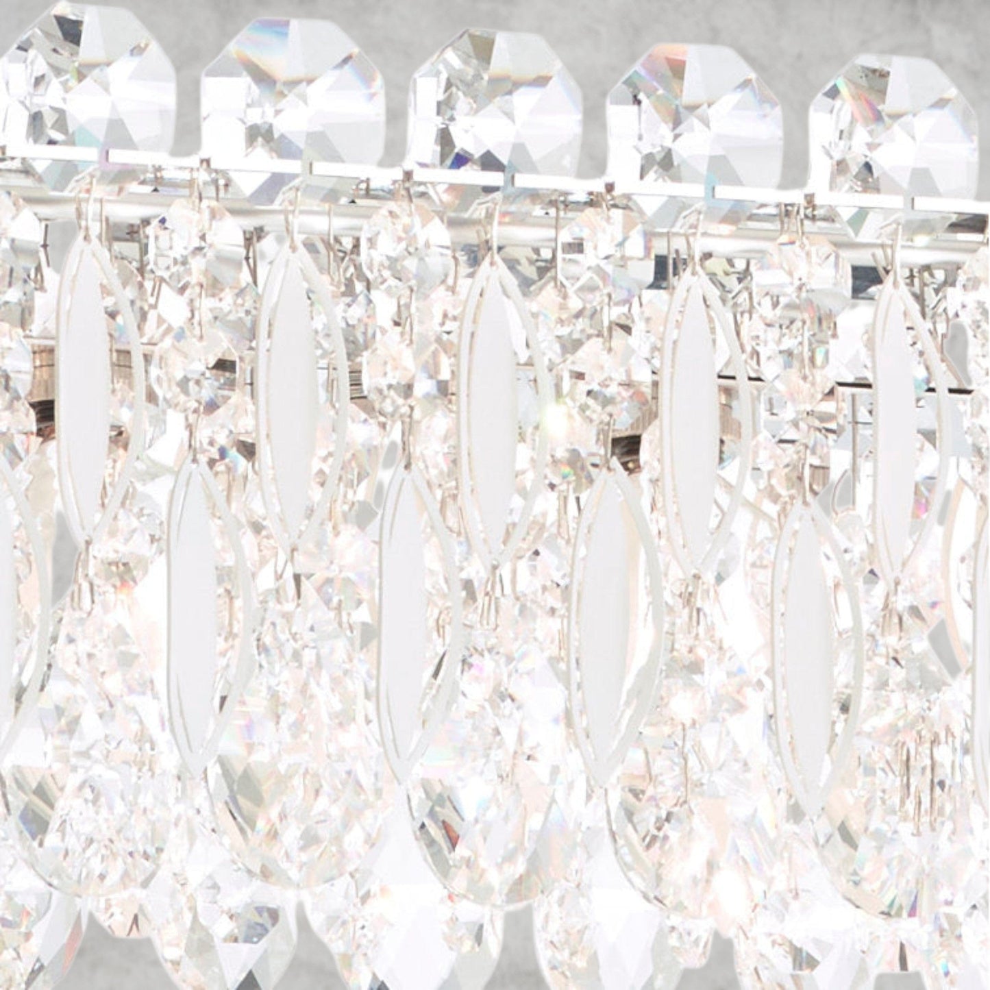 Sarella 18 - Light Chandelier