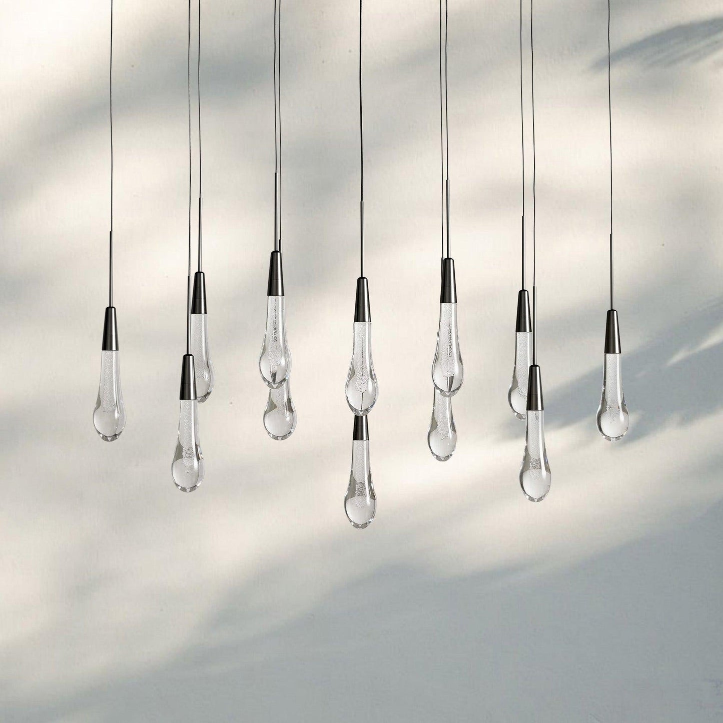 Soltaire Linear Chandelier - Seeded Glass Raindrop Pendant Lighting